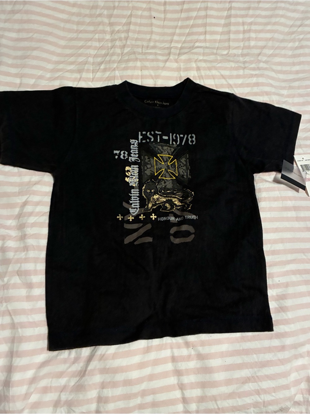 Calvin Klein Jeans Black Graphic Short-Sleeve Tee with Gold Accent